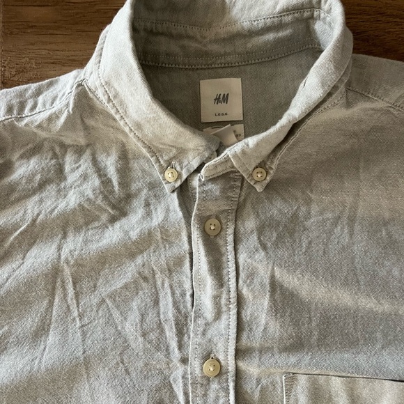 H&M Men’s Long Sleeve Button Down Shirt - Picture 6 of 12